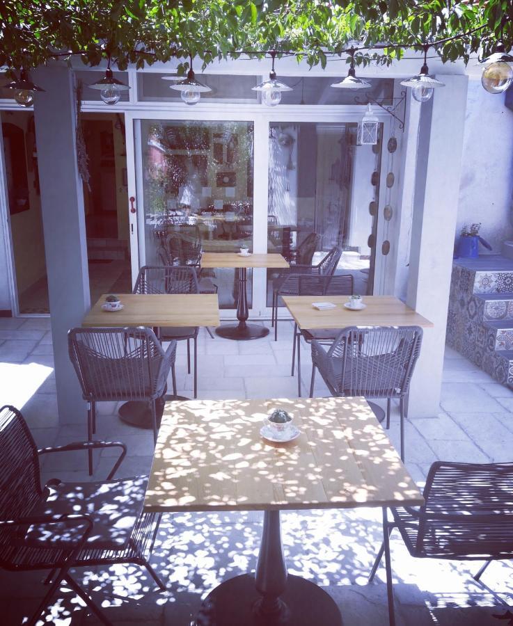 Casa Segota Hotel Veli Iz Ngoại thất bức ảnh